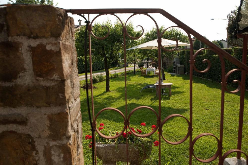 Casa Griunit Villa Capriva del Friuli Kültér fotó